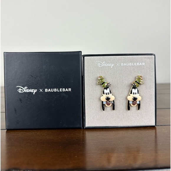 Disney Baublebar Goofy Studded Earrings - Picture 3 of 8